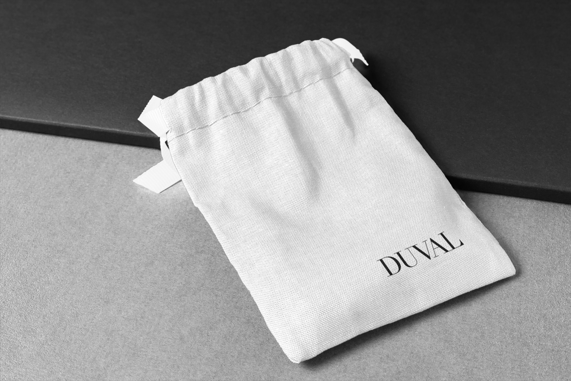 jewelry-pouch-mockup-1668-el (1)